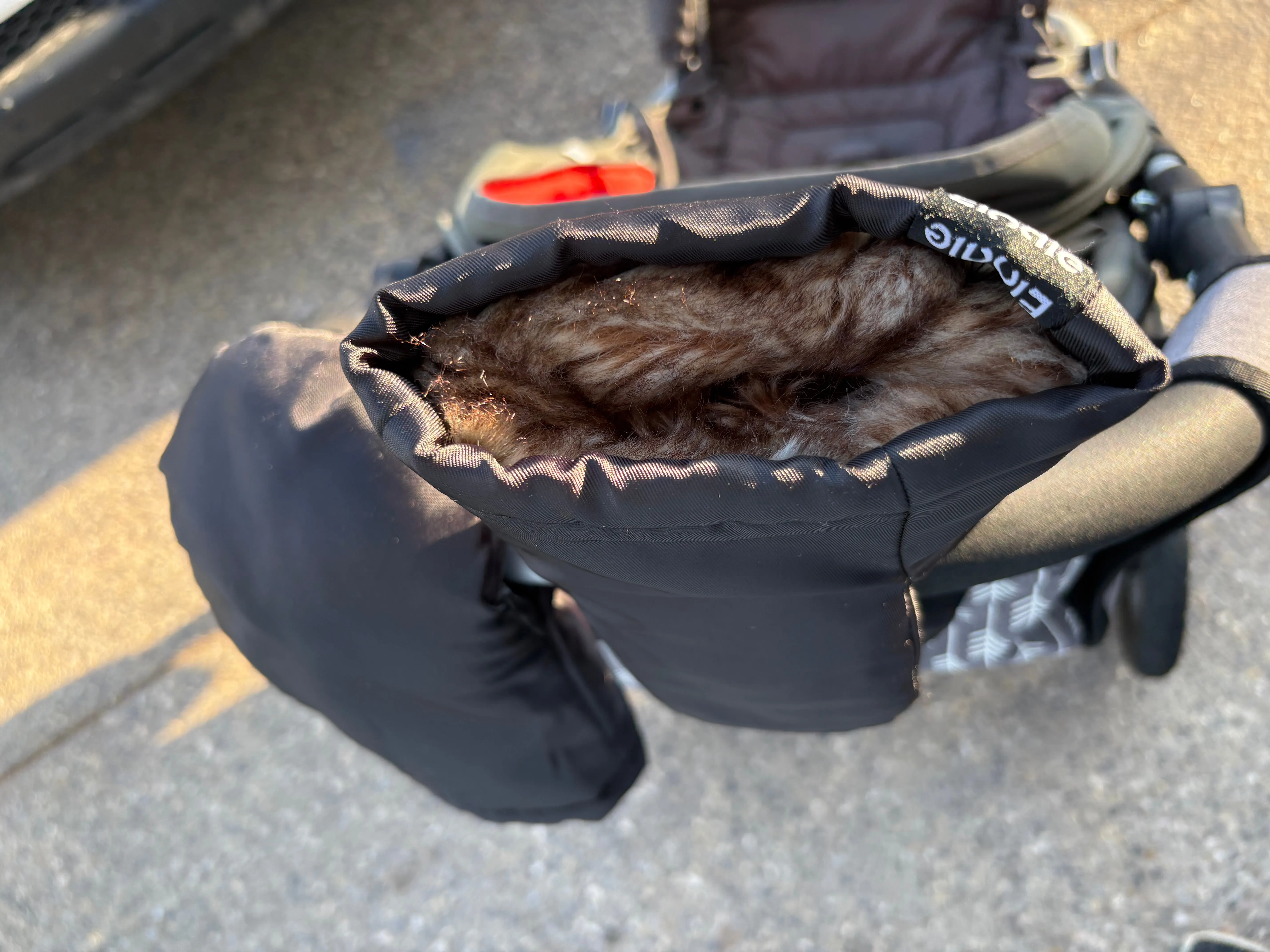 Bumbleride Indie Stroller with Bumbleride Winter Footmuff & Elodie Stroller Winter Gloves