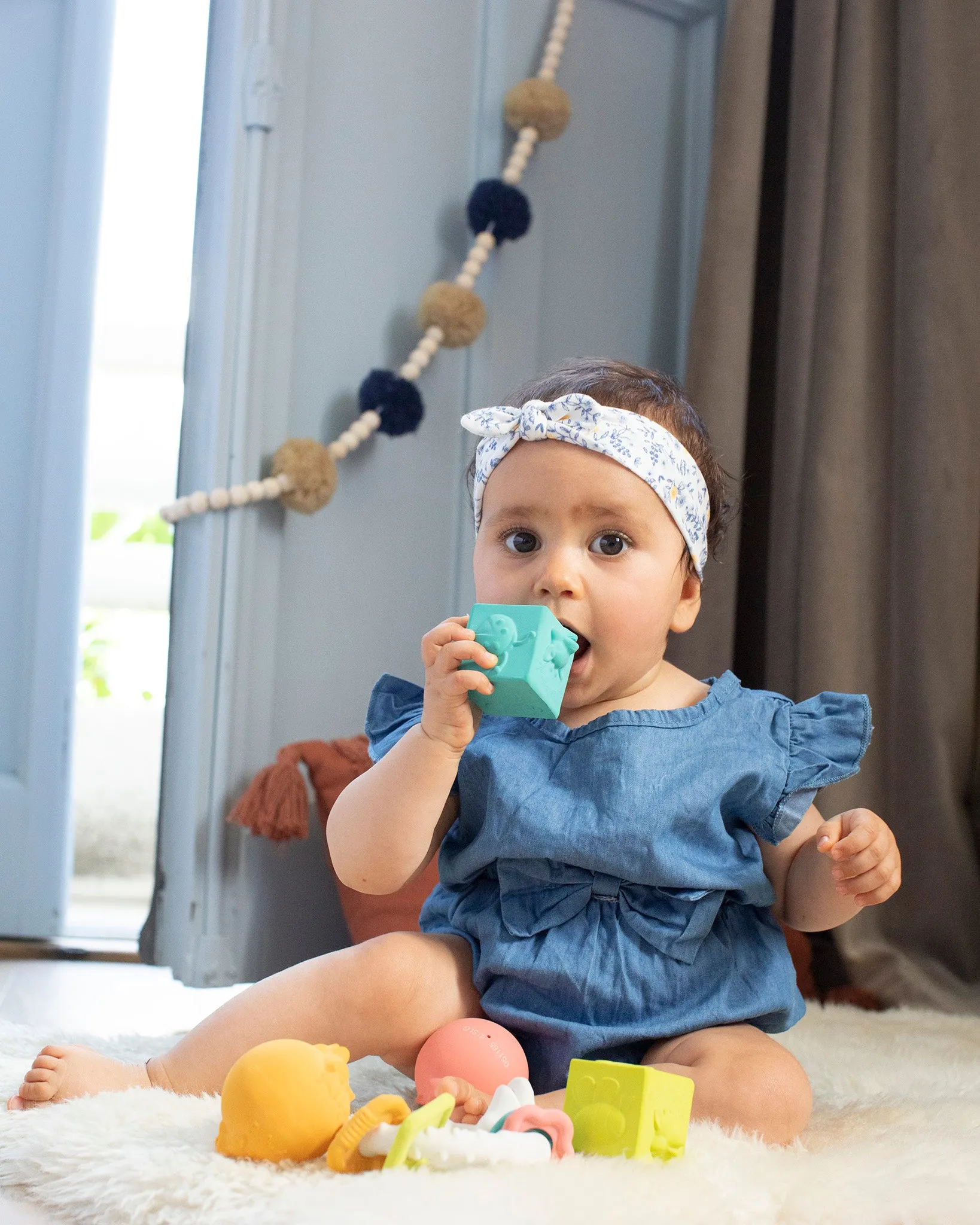Sophie The Giraffe - So Pure Early Learning Gift Set